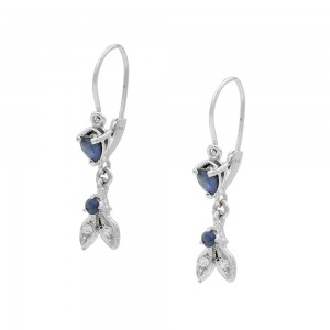 Σκουλαρίκια με ζαφείρια Σκουλαρίκια με ζαφείρια