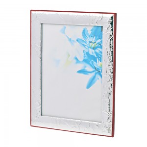 Ασημένια κορνίζα