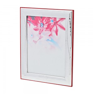 Ασημένια κορνίζα