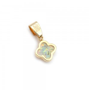 Μενταγιόν με οπάλιο Μενταγιόν με οπάλιο